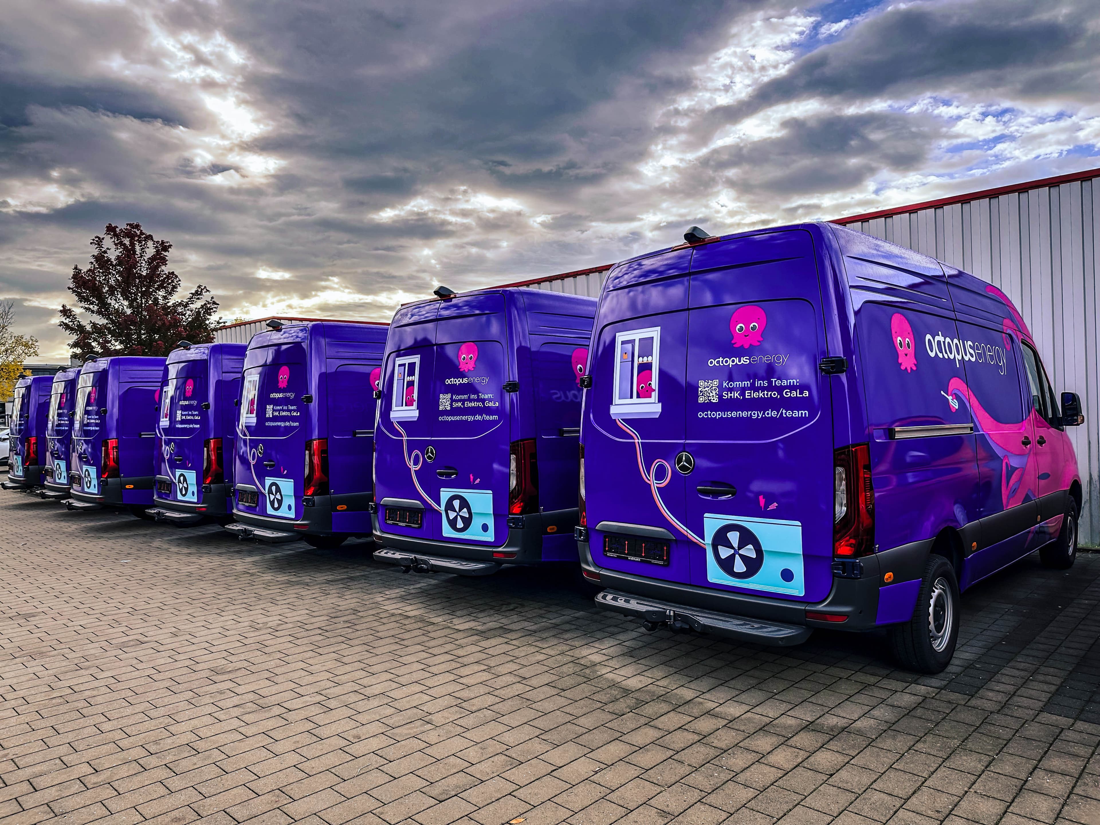 Octopus Energy Services Vans von hinten